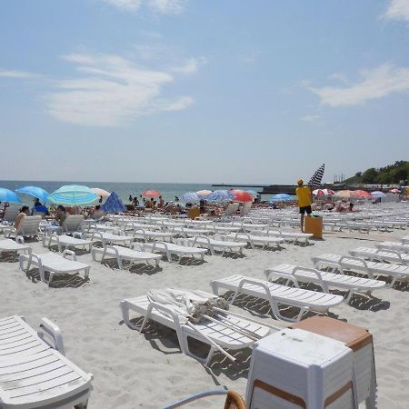Arcadia Vip Apartments Sea View! أوديسا المظهر الخارجي الصورة